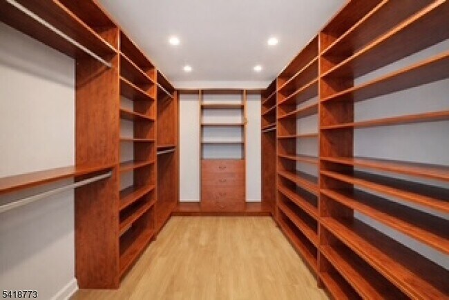 Building Photo - 100 Old Palisade Rd