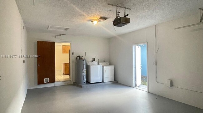 Building Photo - 2444 Raleigh St