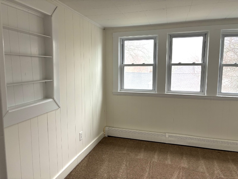 Building Photo - 337 Village St