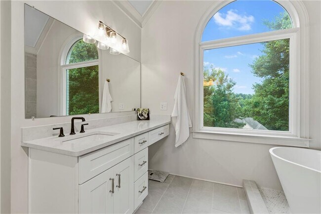 Building Photo - 4221 Willow Oak Dr