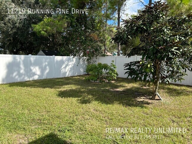 Building Photo - 11219 Running Pine Dr