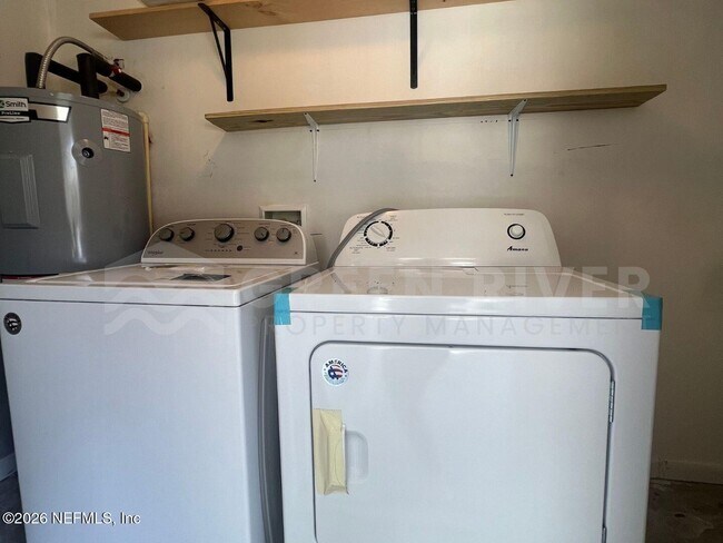 Building Photo - 1602 Forbes St