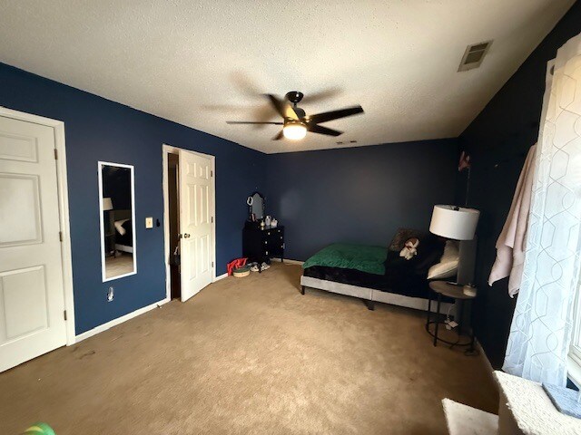 Building Photo - 115 Edgedale Ct