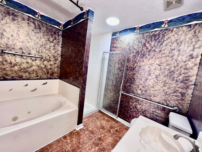 Building Photo - 19514 Azalea Valley Dr