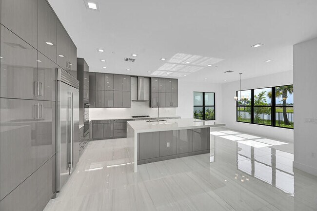 Building Photo - 9979 Migration Pt