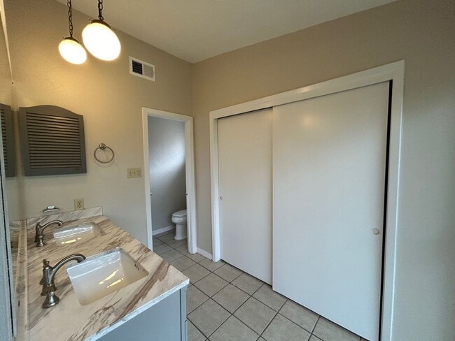 Building Photo - 3BED/2BATH Home for lease! Available Now in Live Oak!