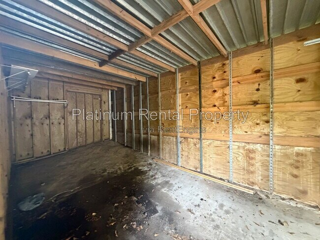 Building Photo - 3224 Forrest Hills Dr SW