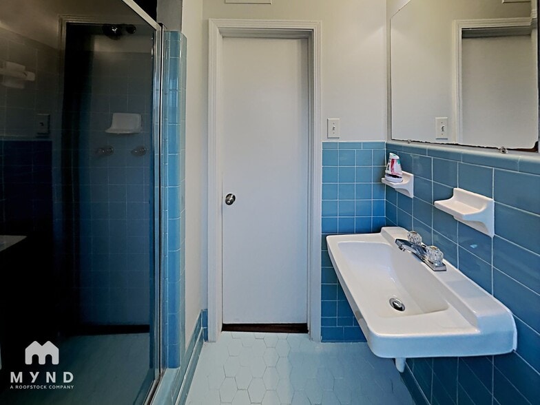 Building Photo - 3318 Crain Cove