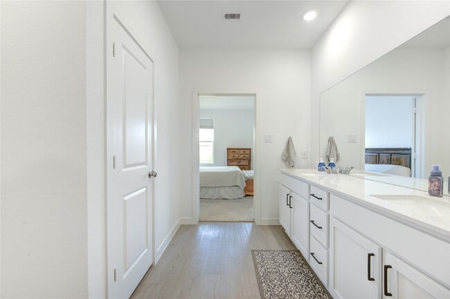 Building Photo - 21614 Springhill Grv Ln
