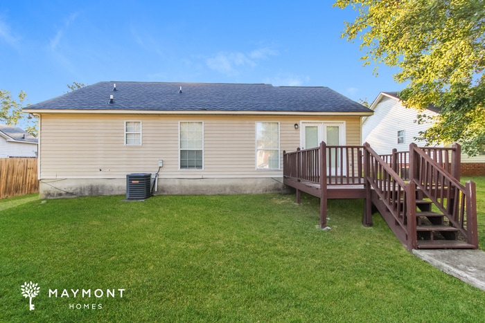 Building Photo - 1223 Lykes Ln