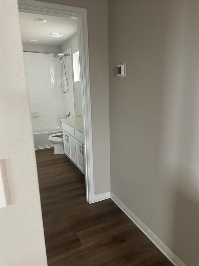 Building Photo - 110 Rainmaker Cv