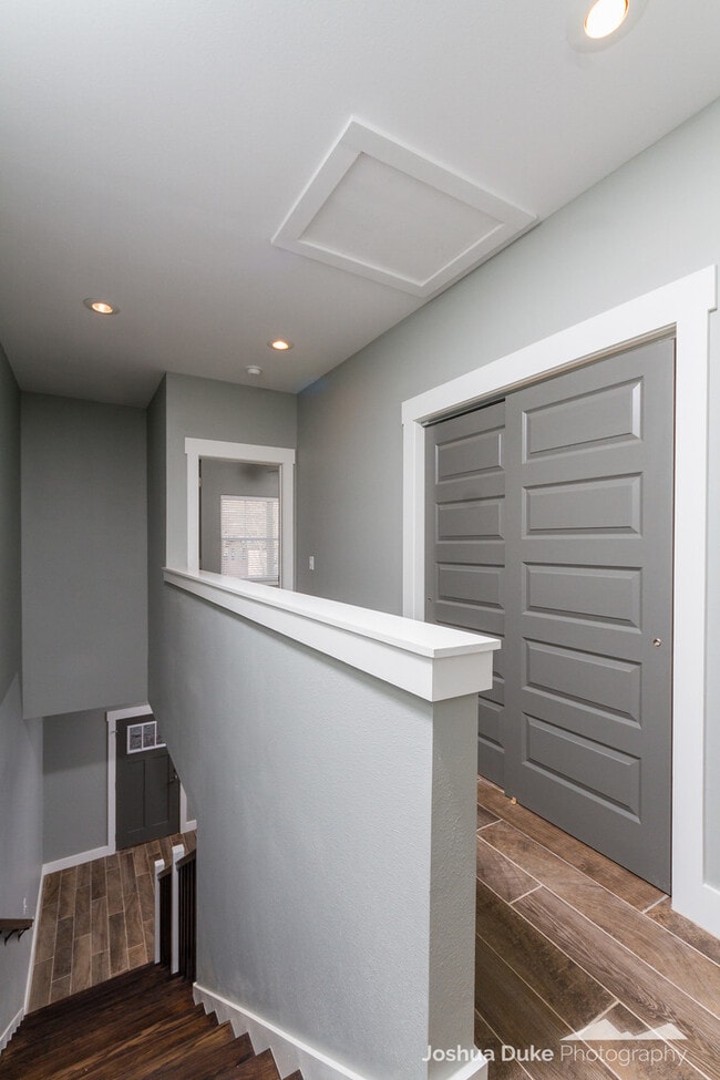 Building Photo - Pre-Leasing Modern Style Home Minutes from Campus and Downtown Fayetteville