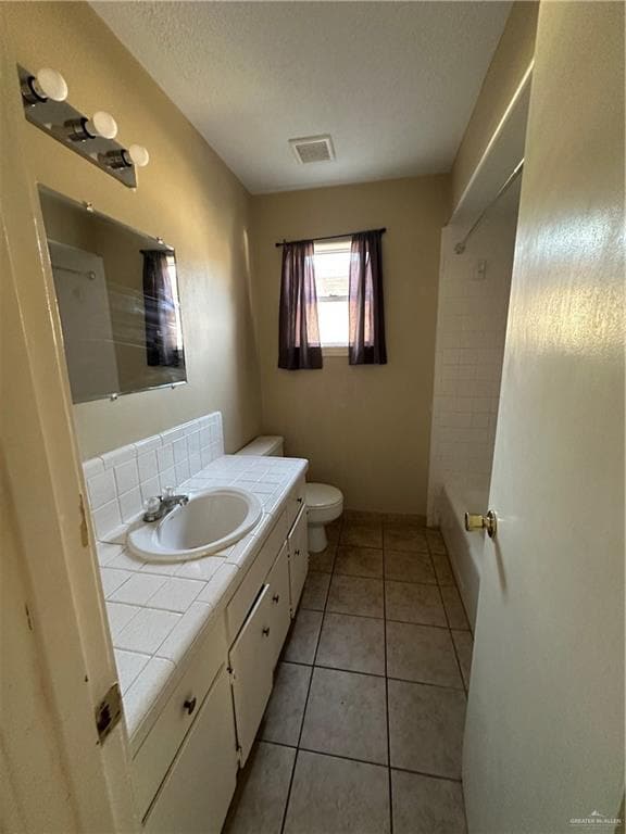 Building Photo - 5 West Dr