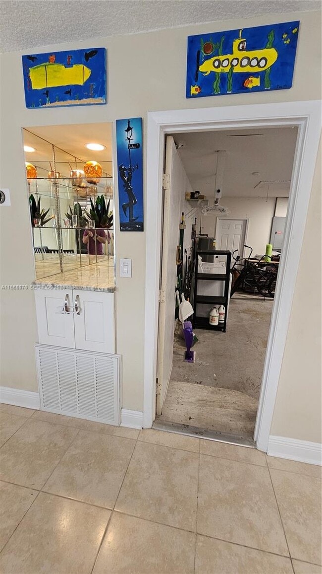 Building Photo - 6731 NW 26th Way