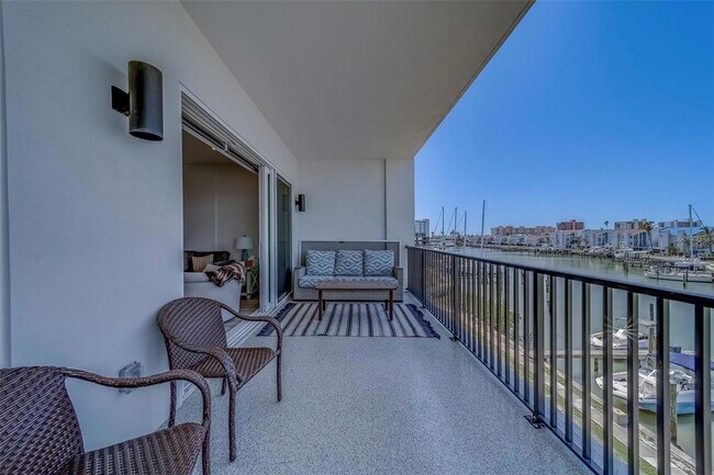 Building Photo - 400 150th Ave