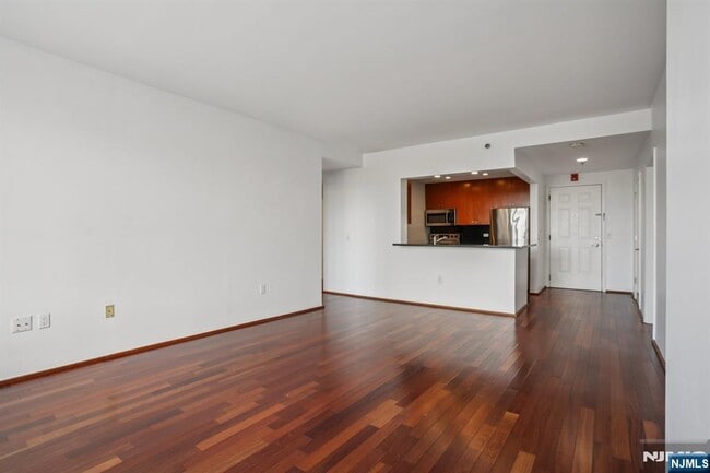 Building Photo - 3110 City