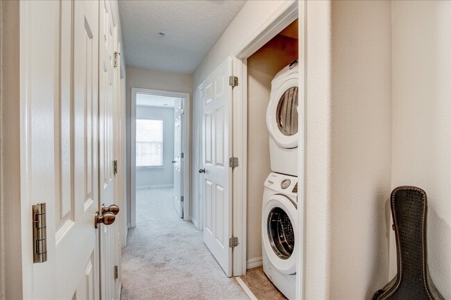 Building Photo - 1307 Mill Pond Ln