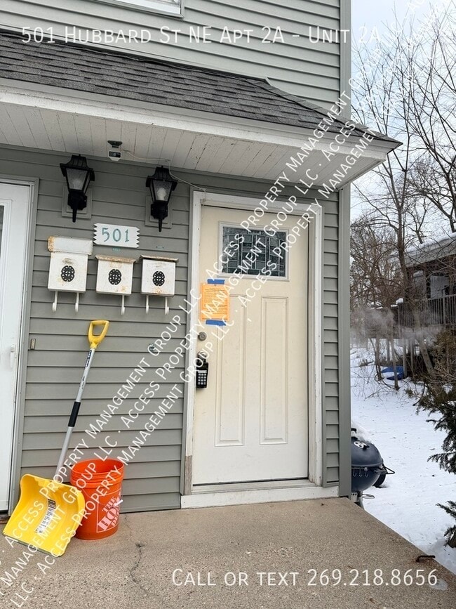 Building Photo - 501 Hubbard St NE