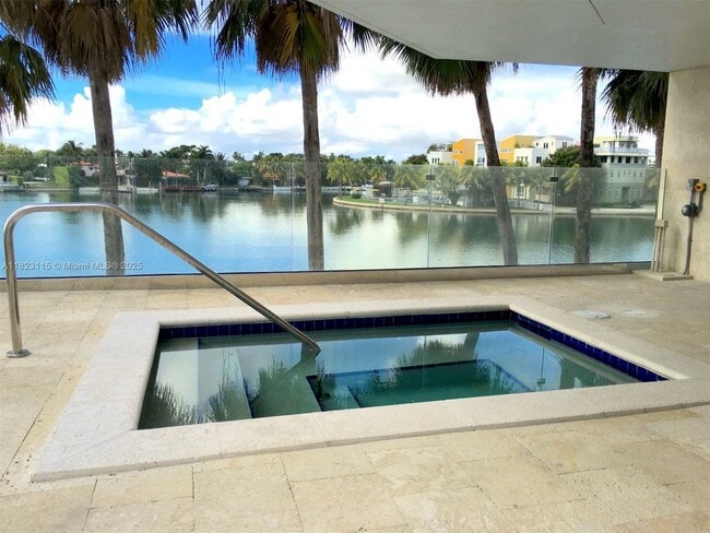Building Photo - 5900 Collins Ave