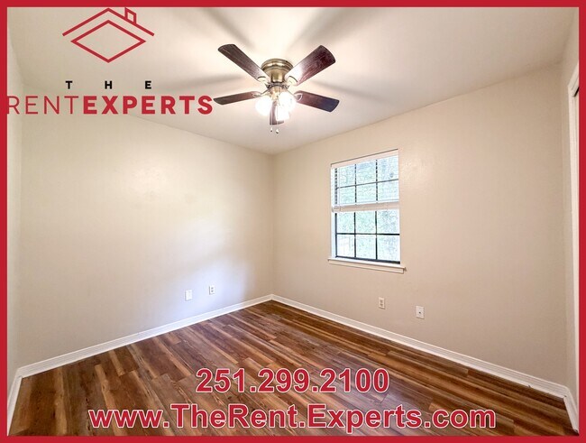 Building Photo - 2086 Mesa Dr