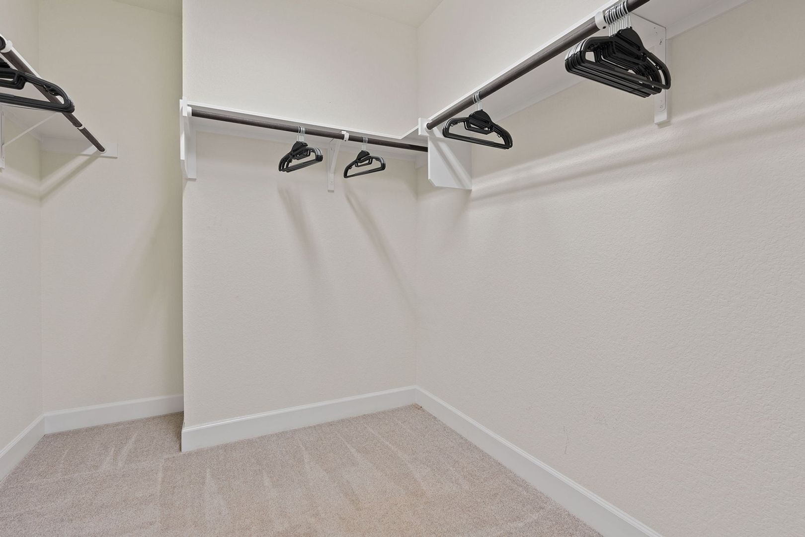 Building Photo - 6113 Dumfries Ln