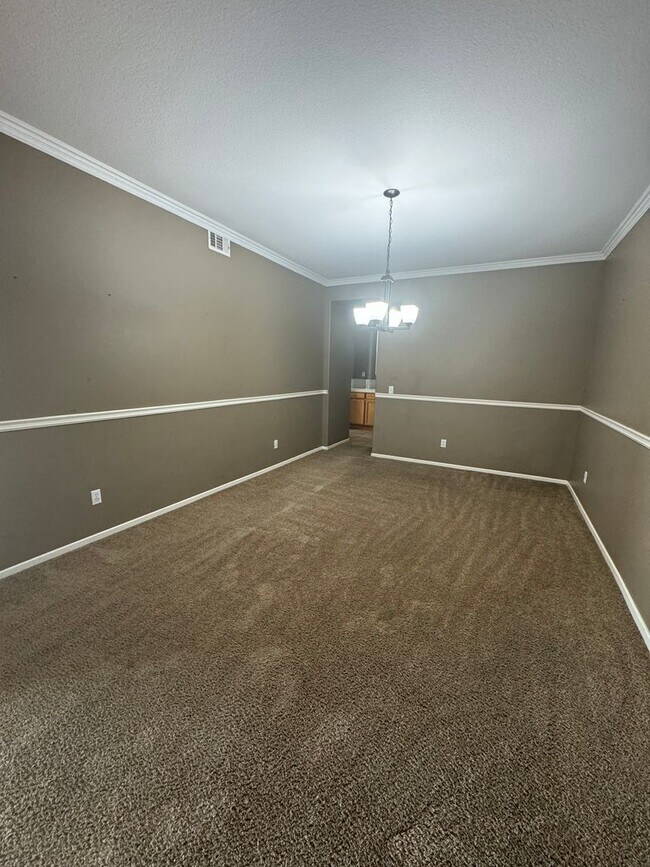 Building Photo - Beautiful Home in the Heart of Perris