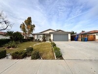 Building Photo - Beautiful 3-Bedroom Home in NW Bakersfield $2,300 rent/deposit !!!!