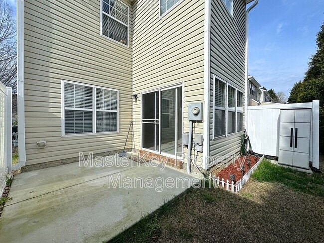 Building Photo - 123 Baberton Dr