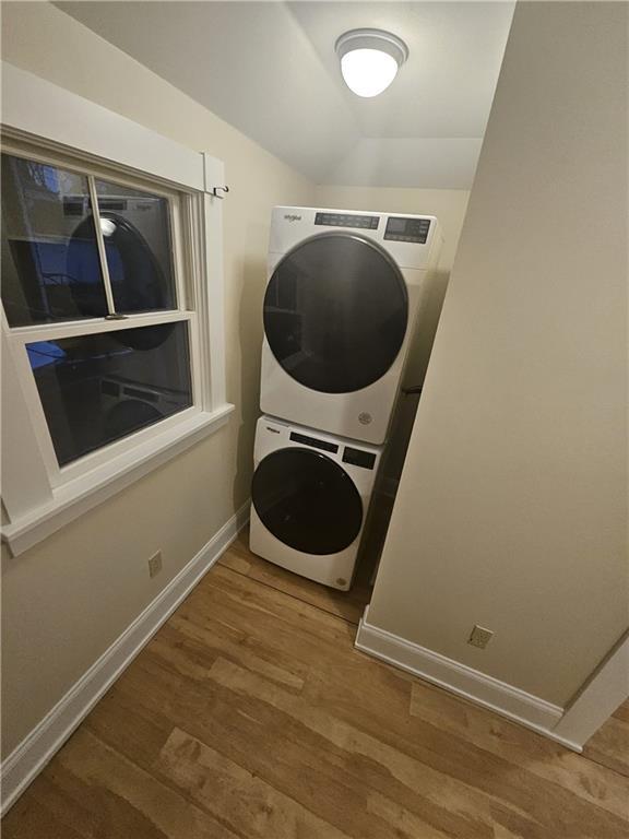 Building Photo - 138 Martin St