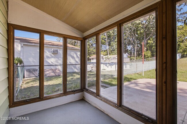 Building Photo - 328 Aldrich Rd