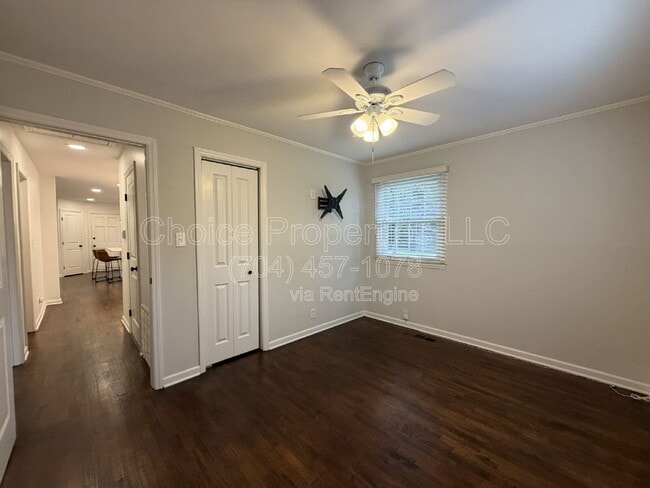 Building Photo - 5044 Baylor Dr