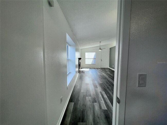 Building Photo - 4025 Angel Oak Ct