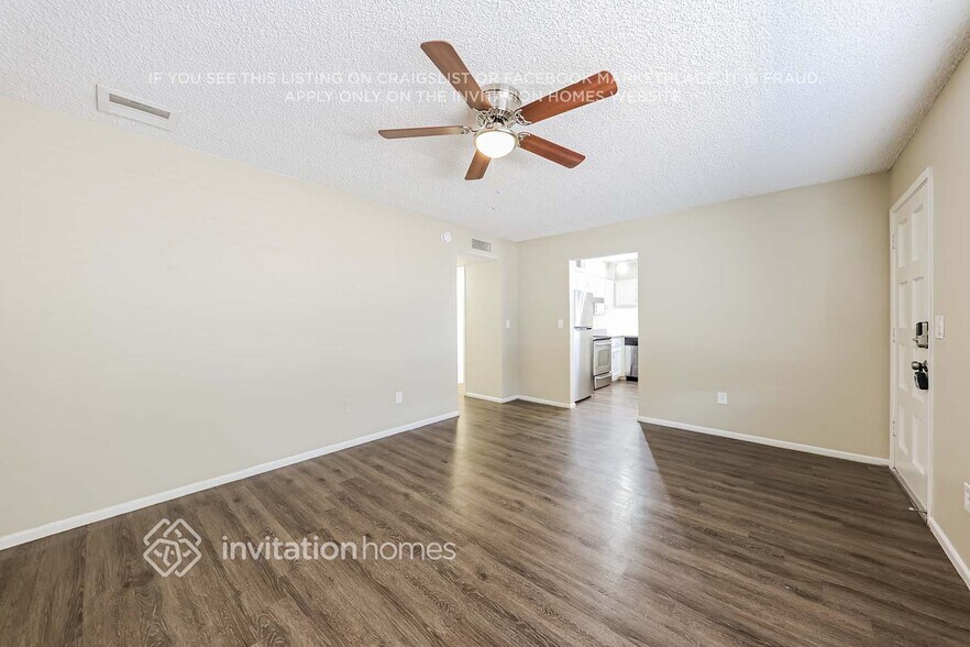 Building Photo - 2929 W Michelle Dr