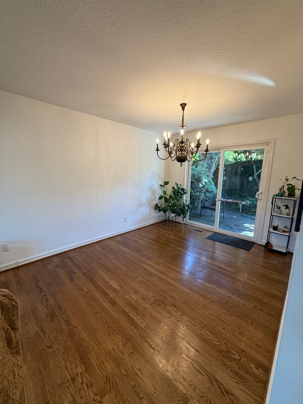 Building Photo - 9125 SW Monterey Pl