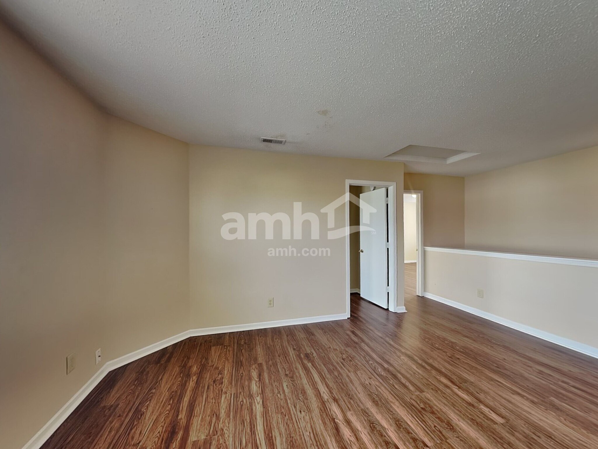 Building Photo - 5635 Olive Branch Way
