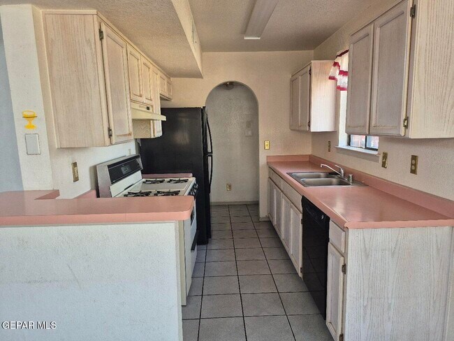 Building Photo - 12143 Noel Espinoza Cir