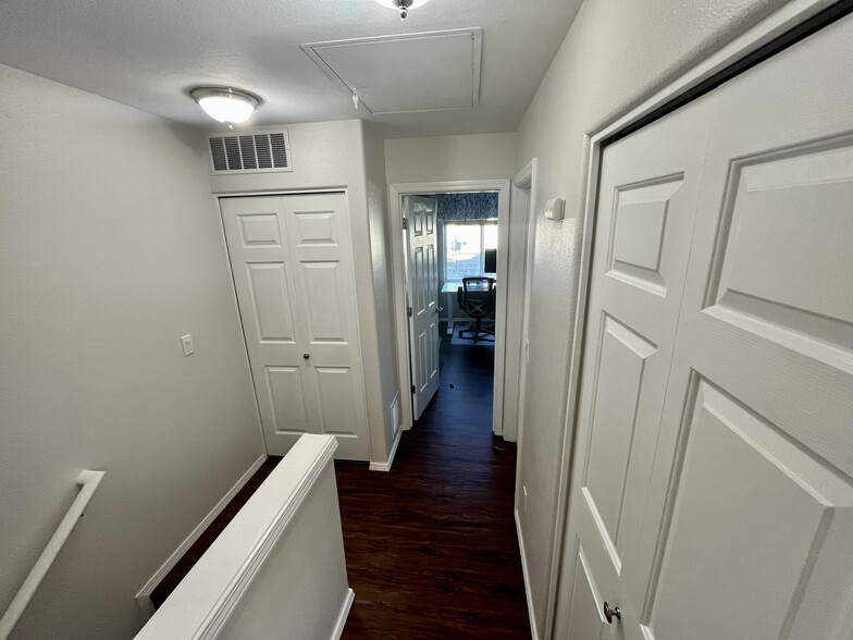 Upstairs Hallway - 13940 SW Scholls Ferry Rd