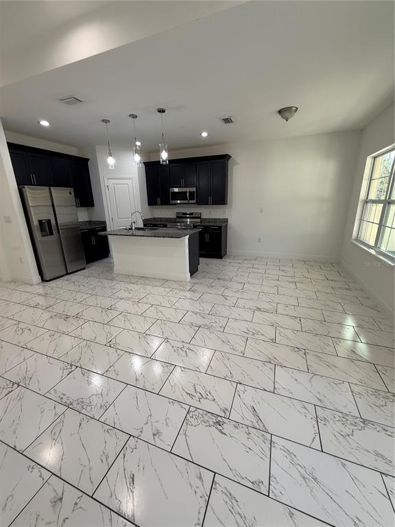 Building Photo - 2314 Apache Ave