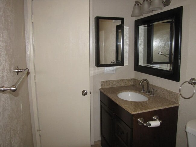 Building Photo - 3320 S Placita Saltillo