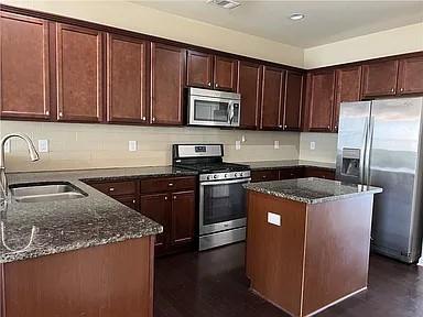 Building Photo - 11650 Davenport Ln