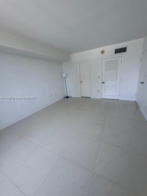 Building Photo - 10275 Collins Ave