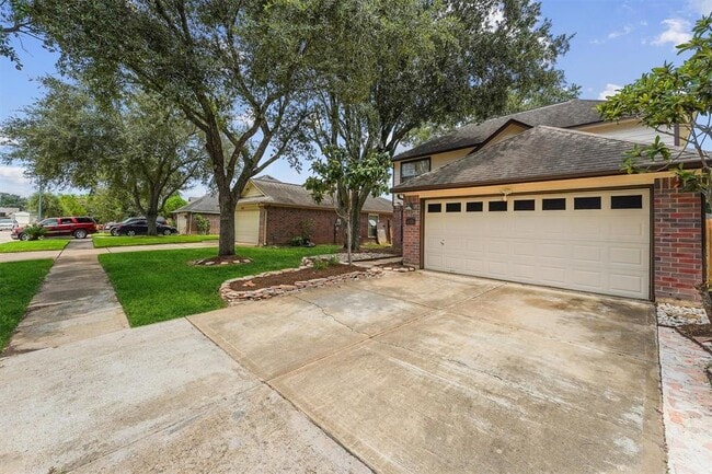 Building Photo - 16131 Canaridge Dr