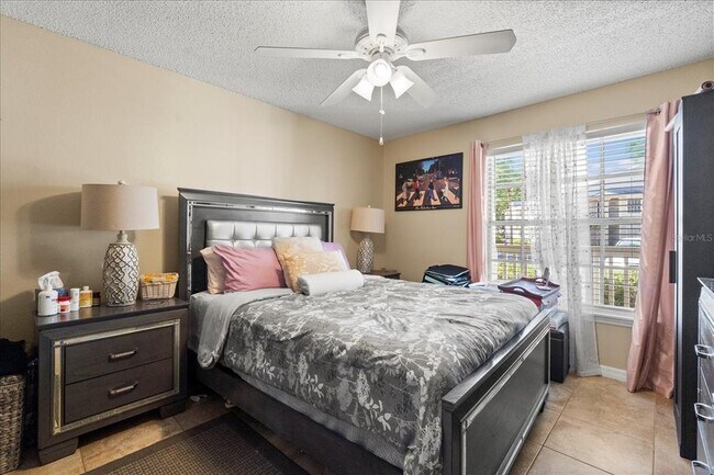 Building Photo - 1063 S Hiawassee Rd