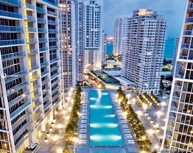 Building Photo - 475 Brickell Ave