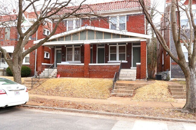 Building Photo - 2204-2206 Portis Ave.