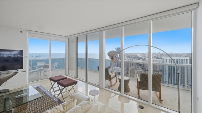 Building Photo - 1850 S Ocean Dr