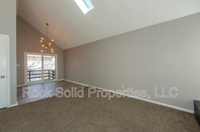 Building Photo - 5450 Atlantic Dr