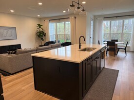 Building Photo - 245 Limehouse Rd