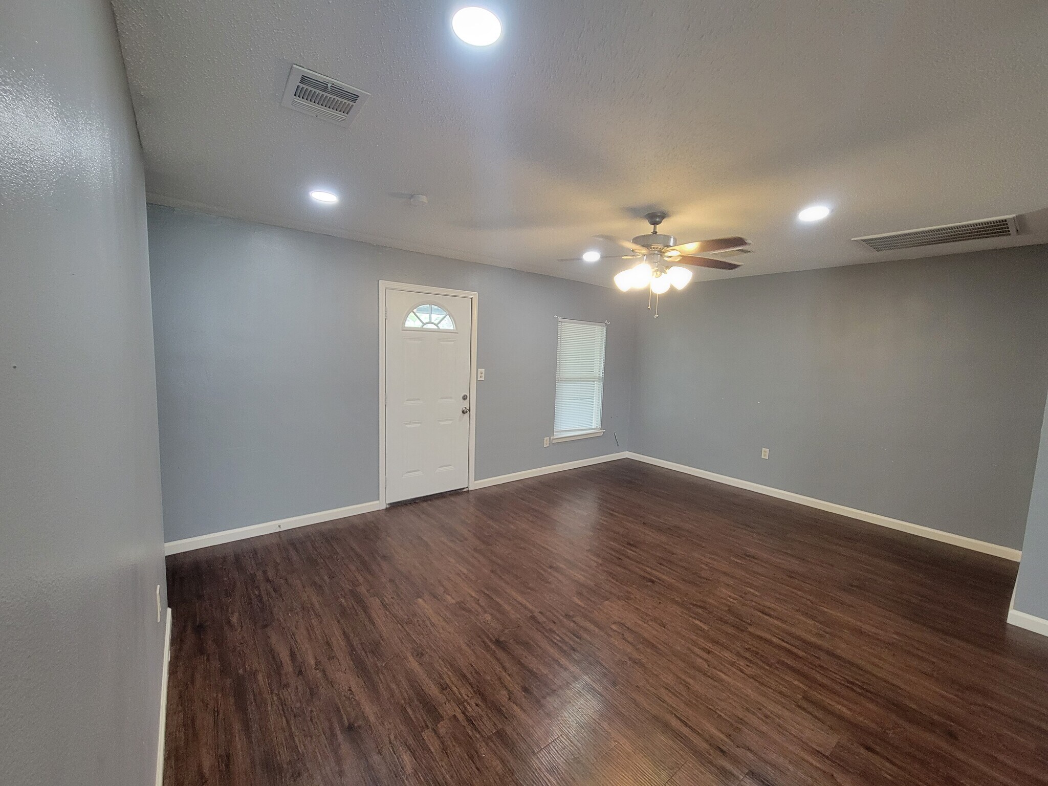 Building Photo - 16511 W Sandy Meadows Dr