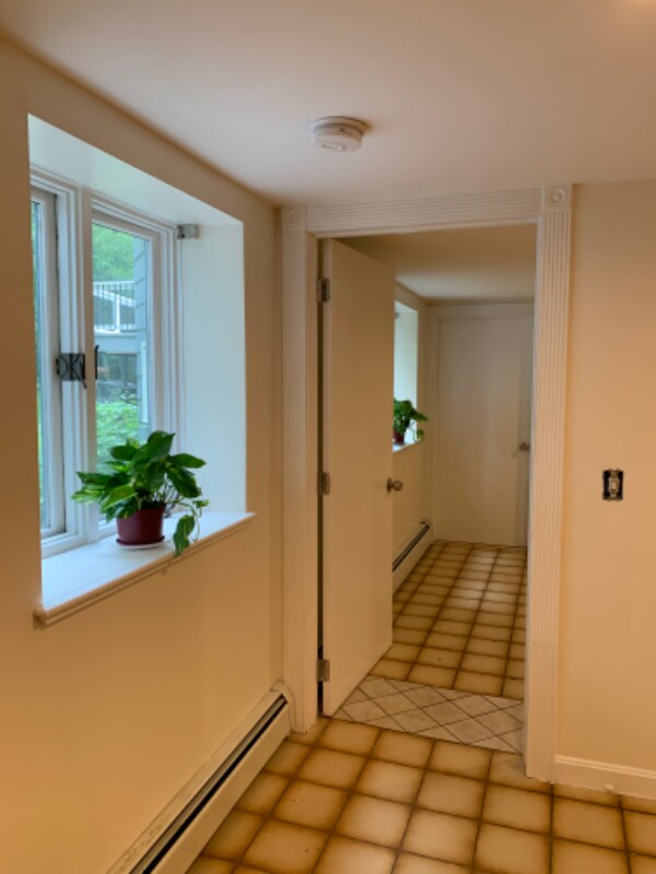 Building Photo - 36 Woodland Way